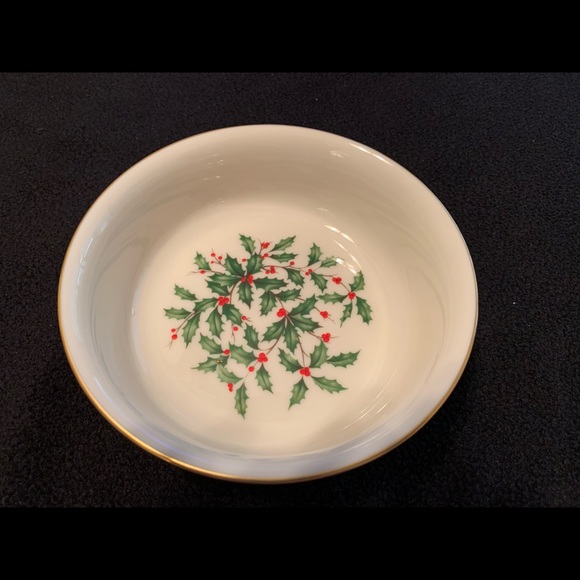 Lenox Other - Lenox Holly Berry small fruit bowl or candy dish